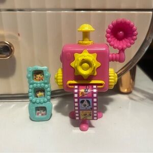 Rare Littlest Pet Shop Accessories - LPS Studio Camera with photo prop